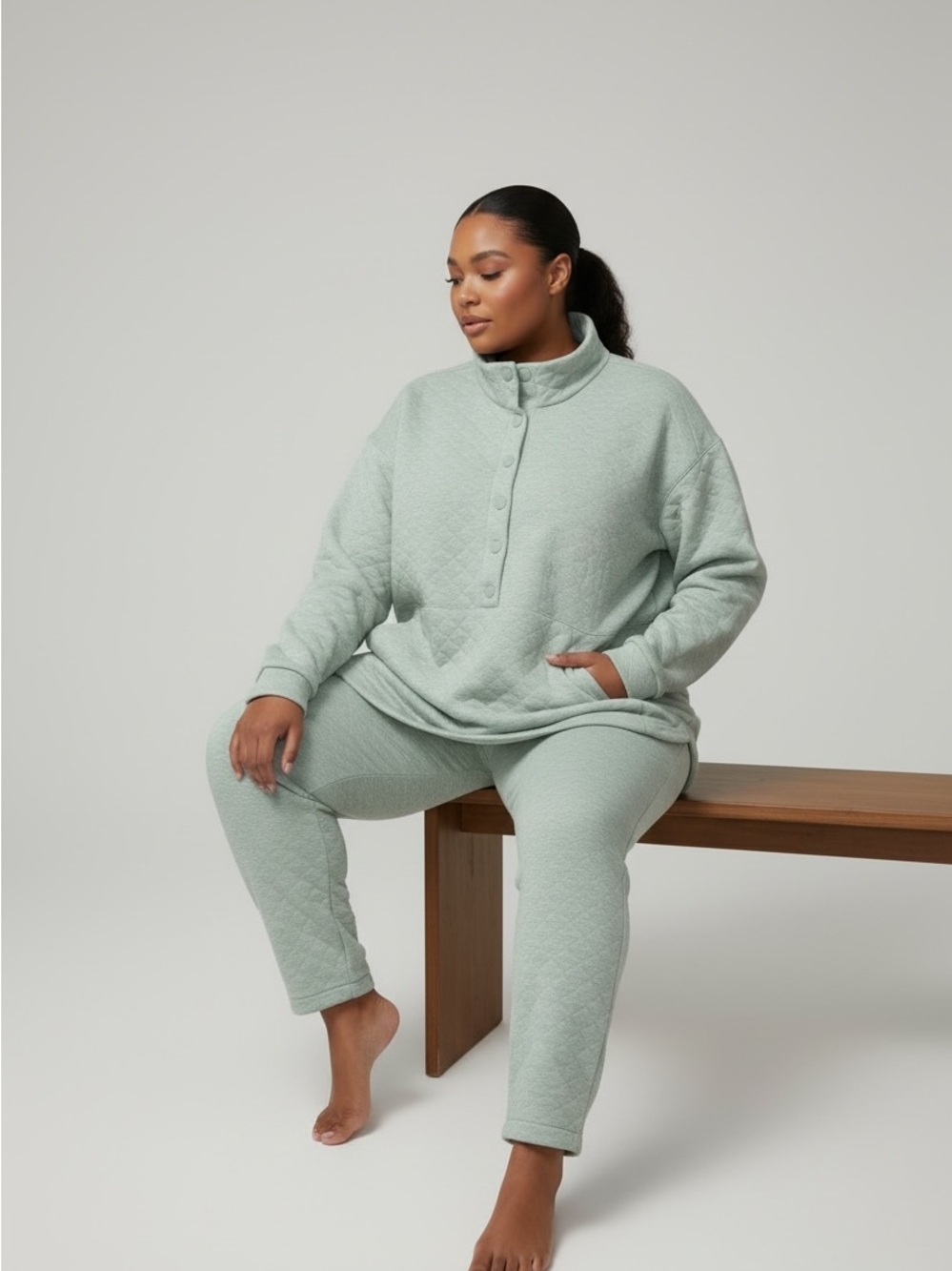 Eddie Bauer Quilted Pullover Hoodie in Sage